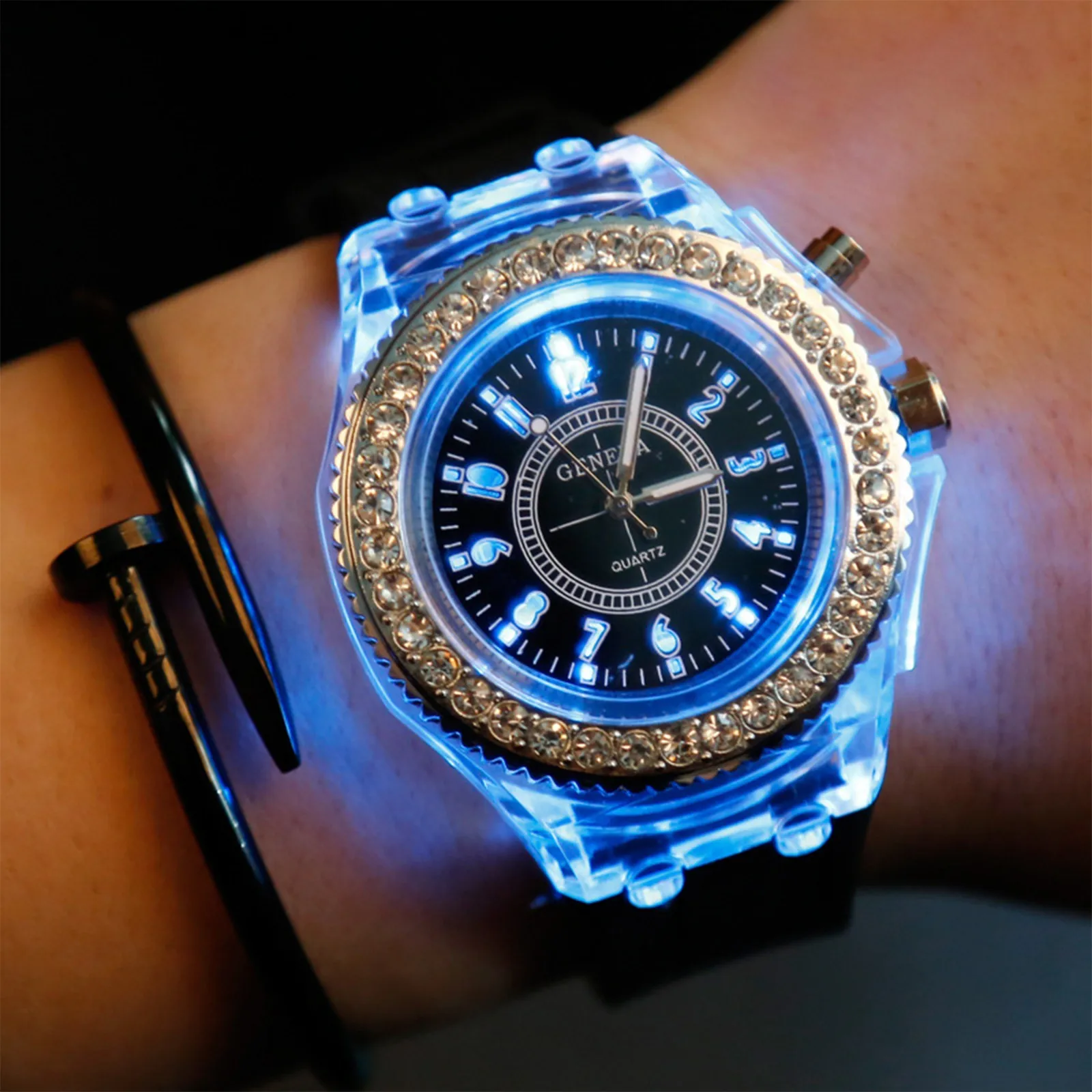 Smartwatch Trending Watches For Men - Led Flash Luminous Watch Personality trends