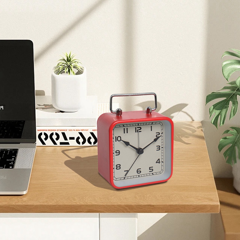 Small Metal Square Alarm Clock - Watches Original recensie en prijs