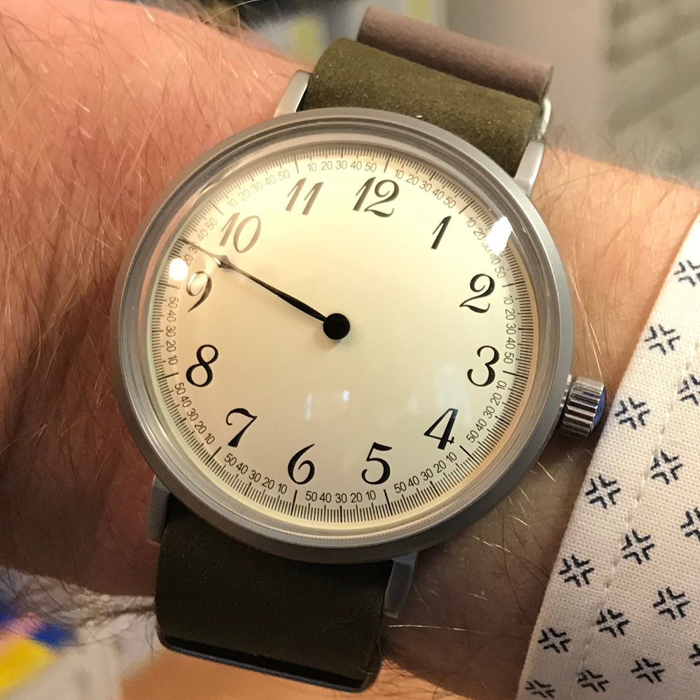 Red Star Limited 40mm Russian  - Tide Watch Surf recensie en prijs